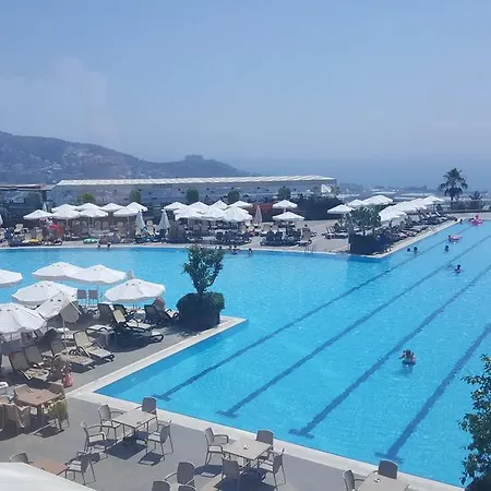 Gold City And Apartment Kargicak (Alanya)