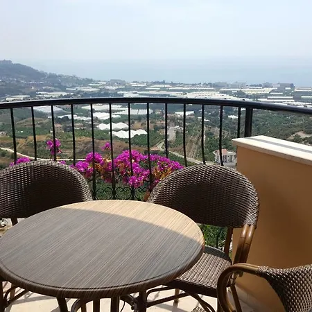 Gold City And Apartment Kargicak (Alanya)