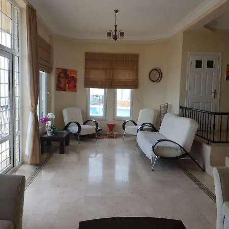 Apartment Gold City And Kargicak (Alanya)